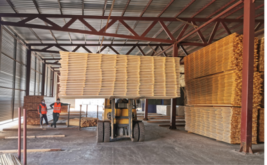 2020年境外工廠產品首發到貨 木材加工業務邁出國際化堅實一步