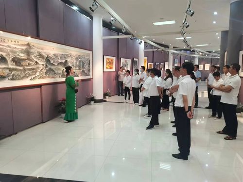 筑牢思想防線，涵養清風正氣——各部門單位組織參觀廉潔文化主題展暨文化藝術交流活動